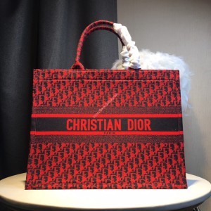 Dior Oblique Book Tote in Embroidered Canvas Red