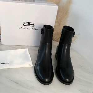 Balenciaga Calfskin Ankle Boots In Black Outlet Balenciaga Cheap Sale Store