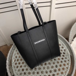 Balenciaga Everyday XS Tote Bag In Black Outlet Balenciaga Cheap Sale Store