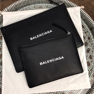Balenciaga Everyday Pouch In Black Outlet Balenciaga Cheap Sale Store
