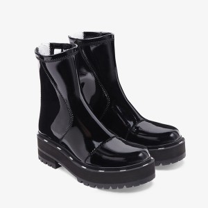 Fendi Biker Ankle Boots In Glossy Leather Black