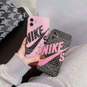 Nike携帯ケースアイホン12 miniセレブ愛用
https://www.sincases.com/good/nike-iphone12-case-610.htm ...
