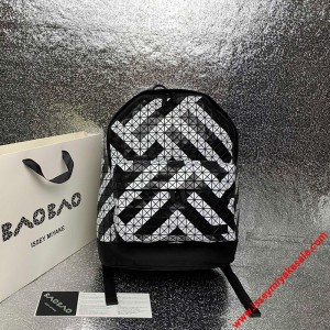 Bao Bao Issey Miyake Kuro Daypack Stripe Backpack Black/White
