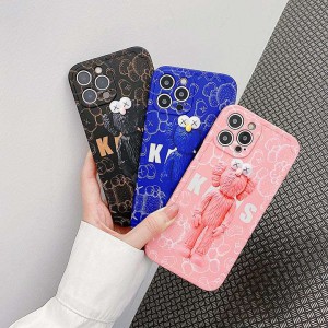 アイフォーン13 携帯ケース Kaws iphone12 mini/12 pro max携帯ケースロゴ付き kaws アイフォン 11/11P ...