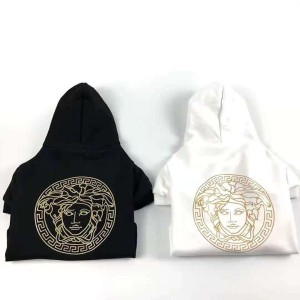 Versace ペットウェア 秋冬対応 流行り 中小型犬 ハイブランド 可愛い風 綿 ロゴ付き Versace 売れ筋  ...