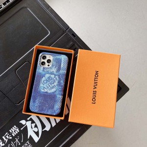 https://www.coolkaba.com/product/lv-iphone12-xs-case-3788.html