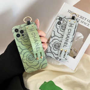 Dior ディオールiPhone13proケースセーターミニバッグ
新品販売のブランドケース モノグラム インスタ ...
