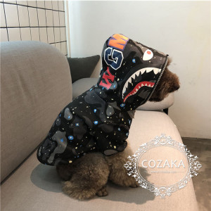 アベイシングエイプ シャーク 犬服 ジップアップパーカー bape a bathing ape ペット服 パーカー 迷彩 ...