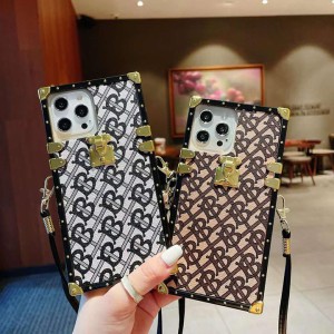 https://www.coolkaba.com/product/burberry-iphone12-11-case-4220.html
Burberry アイフォン 13pro/1 ...