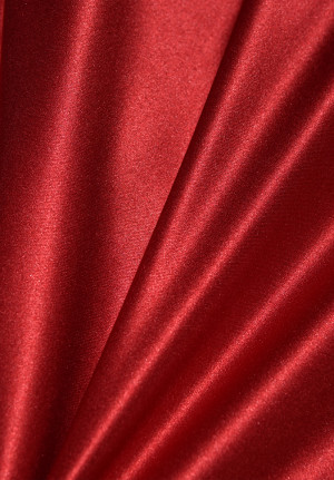Composition：100%Polyester.

Weight：550GSM

Width：280CM

Property : Inherent flame retardant

 ...
