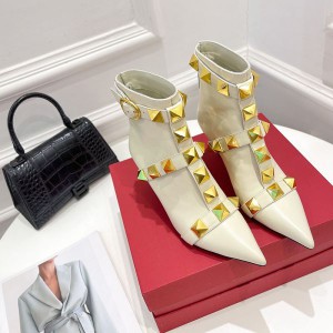 https://www.valentinooutletmall.com/valentino-garavani-rockstud-alcove-boots-cowhide-women-beige ...