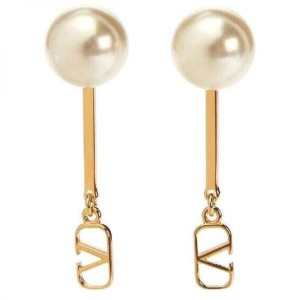 https://www.valentinooutletmall.com/valentino-garavani-vlogo-signature-resin-earrings-in-gold.html