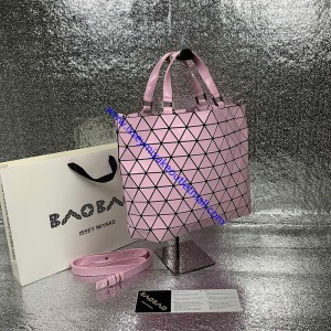 Issey Miyake Solid Crystal Shoulder Bag Pink