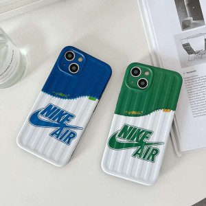 Nike iPhone 14 max オシャレ 保護ケース スポーツ風 アイフォーン14 プロマックス シリコン ケース ス ...
