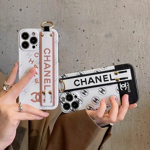 chanel iPhone 15のケースは高品質な材料で作られており、iPhoneに全方位の保護を提供しています。先進 ...