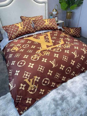ルイヴィトン（Louis Vuitton）の寝具カバー4点セットは、おしゃれでありながら春夏に対応したデザイン ...