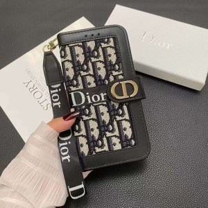 ディオール（Dior）のiPhone 15 Plus/15 Pro Max/15 Pro/15用のスマホケースは、手帳型のデザインで人 ...