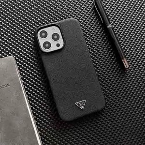2025大人気のプラダiphone16ケースコピーが大集合![akusecopy通販店]プラダ スマホケース iphone 16 15 ...