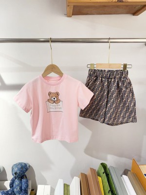 フェンディ子供服の可愛い T シャツ 2 点セット！夏のキッズ服にグッチ・アディダス・川久保玲ブランド ...