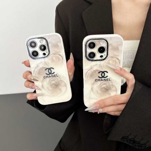 Chanel iPhone 16 Proケース 素材の風合いや美路をそのまま表現し、丈夫で高級感あふれるスマホケース ...