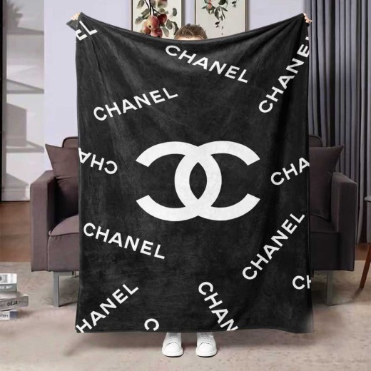 Chanel  大判 毛布 家庭用洗濯機に対応しており、毎日のお手入れもラクラク。縮みにくく、色落ちや毛玉 ...