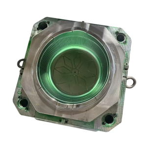 At the early stage of mold development, defining how the basket will be used is essential. A Pla ...