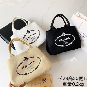 毎日のコーデに、さりげない高級感をプラスしたくないですか？

おしゃれさん必見！使い勝手抜群なハイ ...