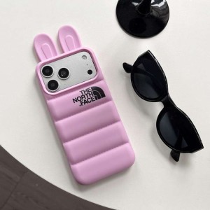 THE NORTH FACE 風ダウンジャケットiphone17/17pro/17promaxケース！ソフトシリコン耐衝撃保護、キツネ ...